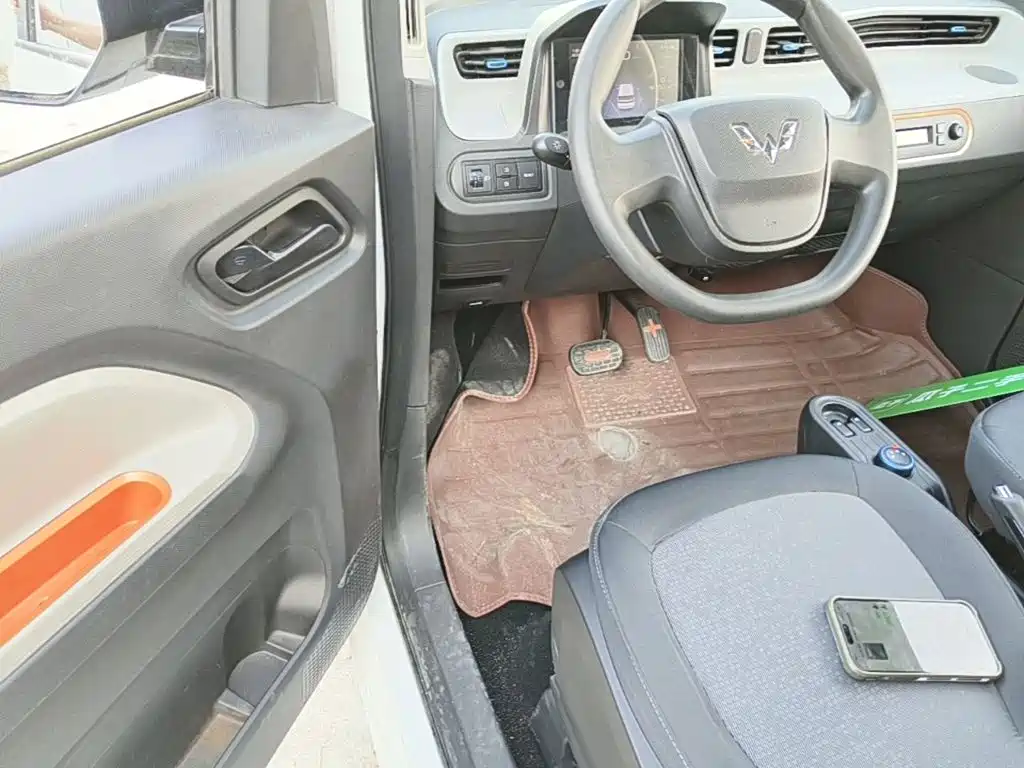 Wuling MINIEV — миниатюра 16