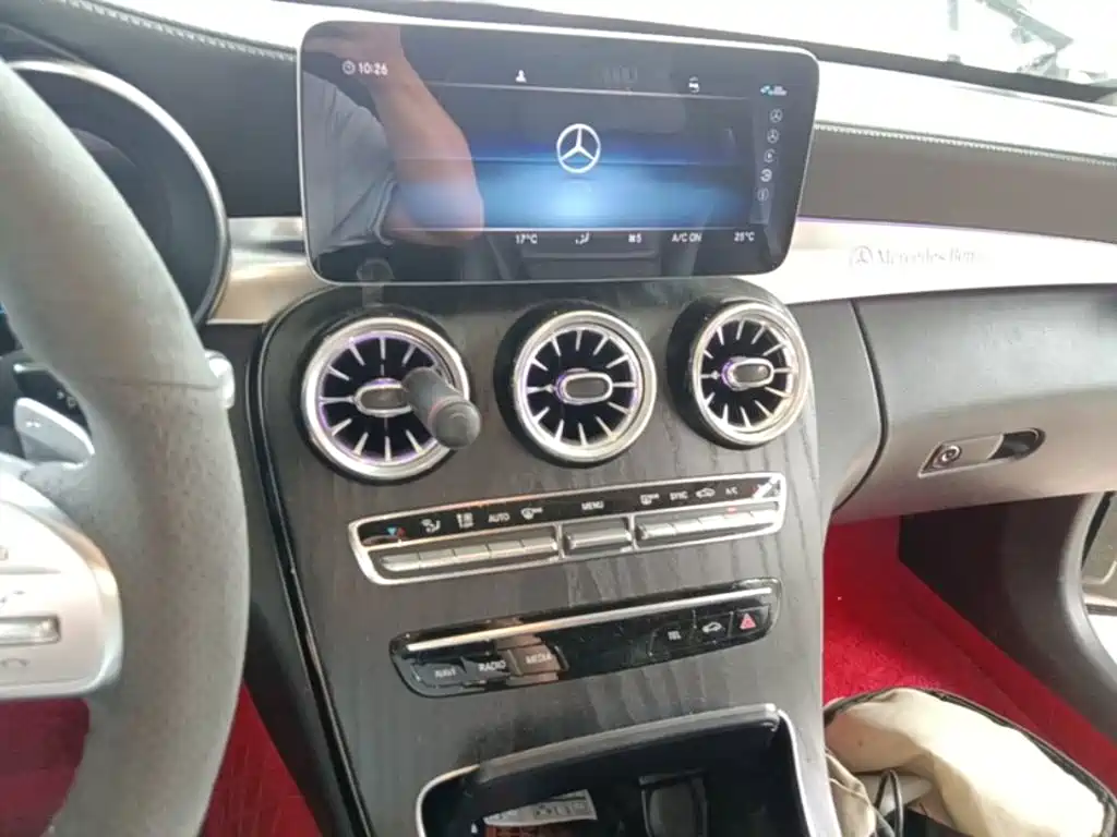 Mercedes-Benz C-Class — миниатюра 13