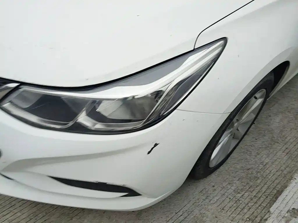 Chevrolet Cruze — миниатюра 24