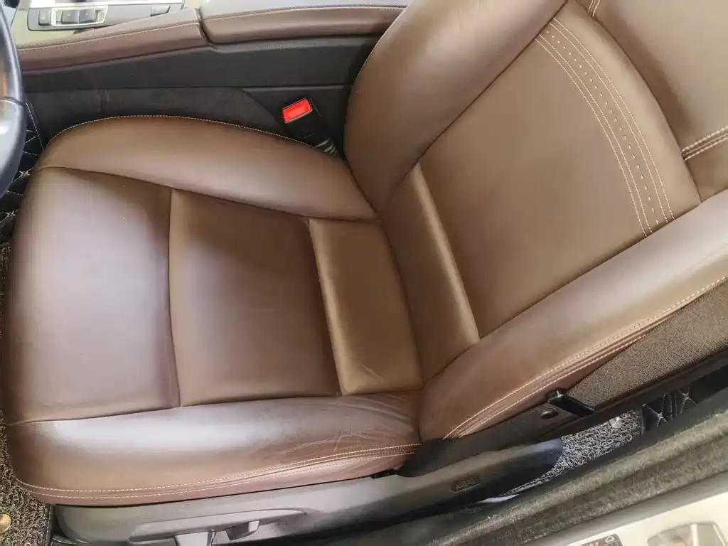 BMW 5 Series — миниатюра 5