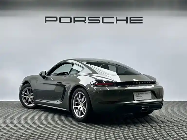 Porsche 718 2022 Cayman 2.0T