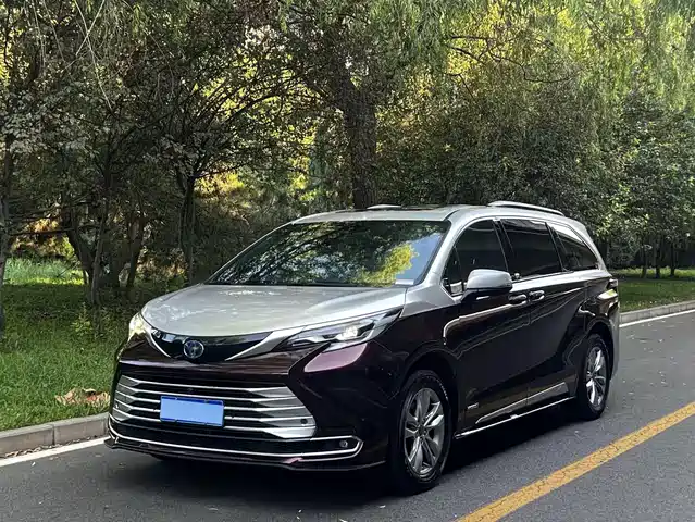 2022 Toyota Sienna