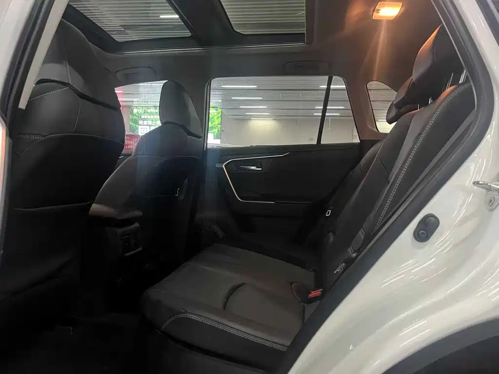 TOYOTA RAV4 RONGFANG