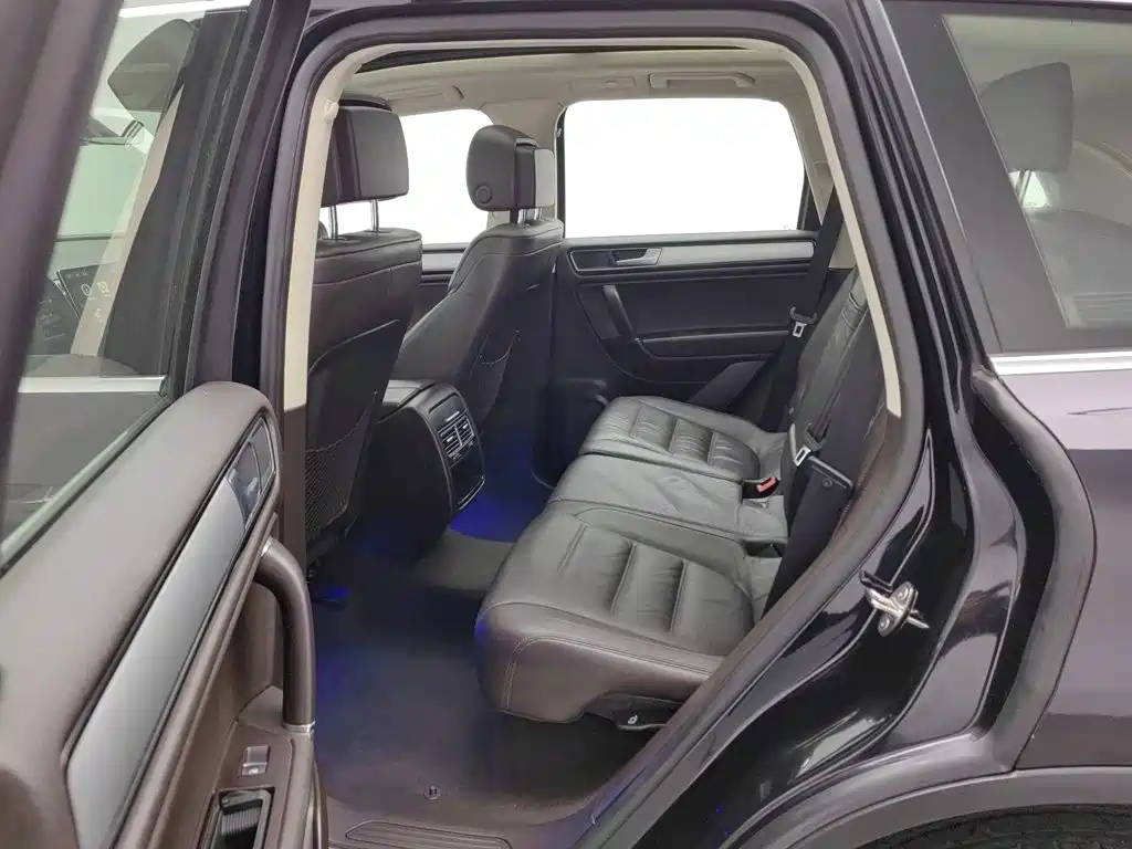 Volkswagen Touareg — миниатюра 15