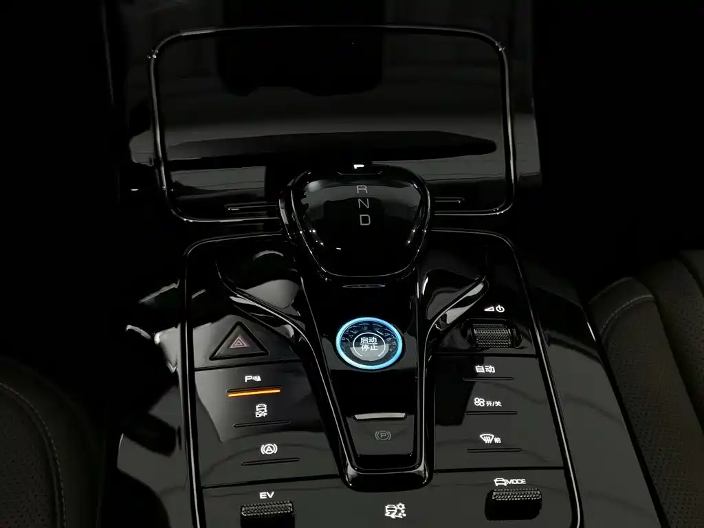BYD Han — миниатюра 13