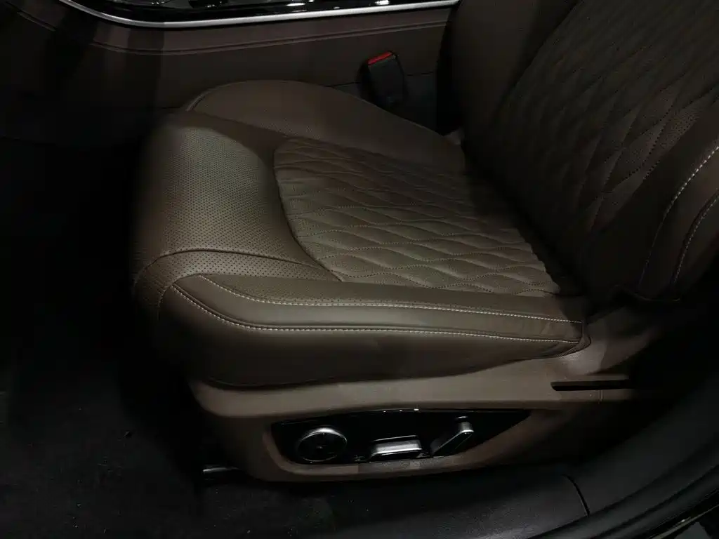 BYD Han — миниатюра 20