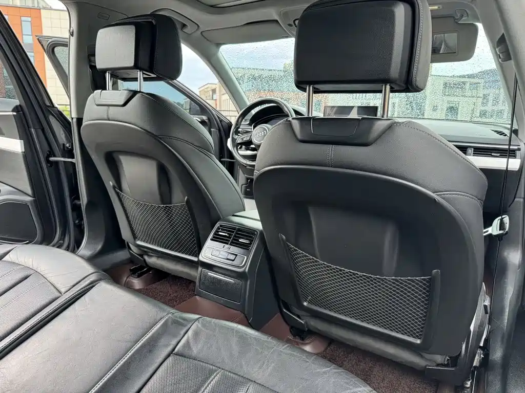 Audi A4L — миниатюра 7