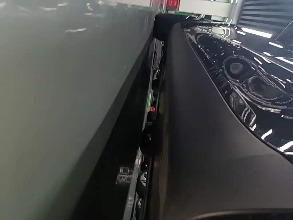Tesla Model Y — миниатюра 22