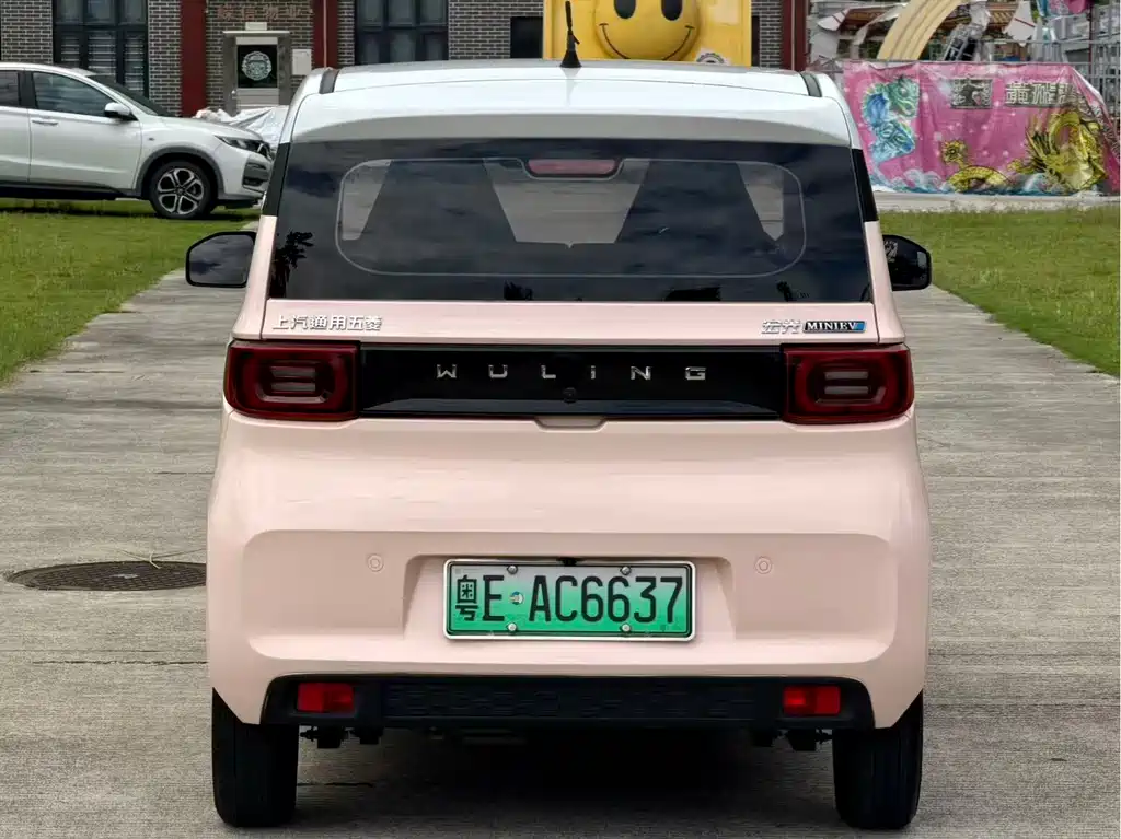 Wuling MINIEV — миниатюра 8