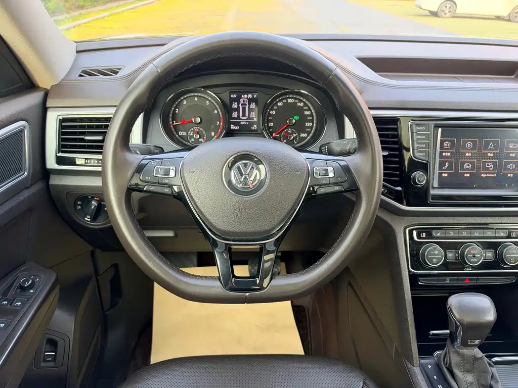 Volkswagen Teramont — миниатюра 15