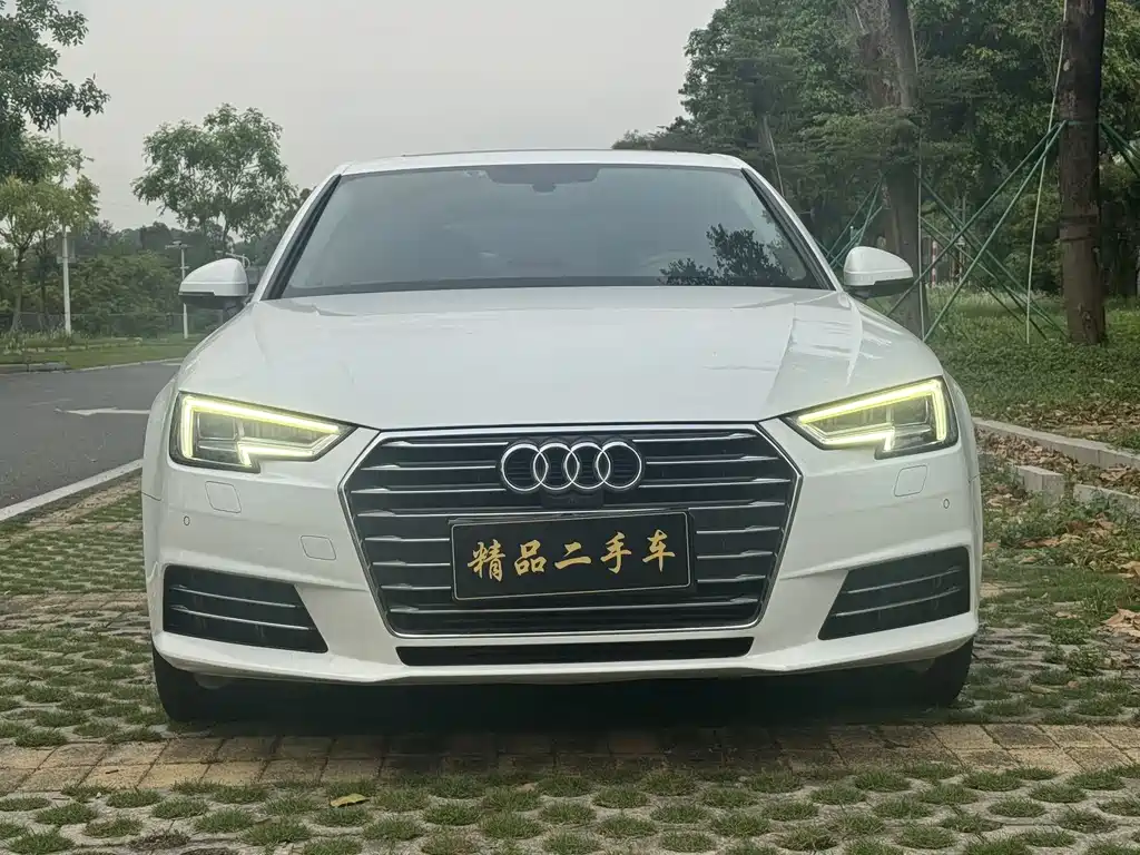 Audi A4L 2017 Plus 40 TFSI Fashion