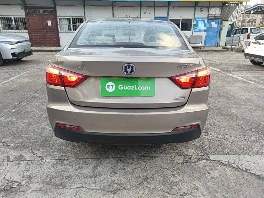 Changan V7 — миниатюра 6