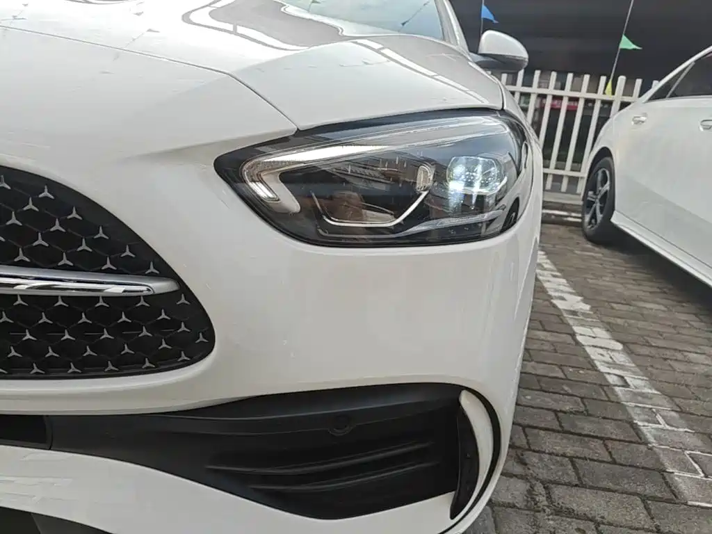 Mercedes-Benz C-Class — миниатюра 24