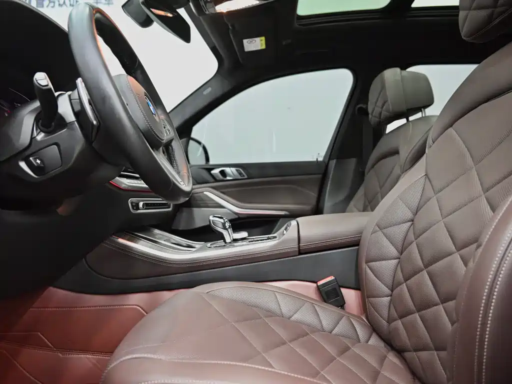 BMW X5 2022 xDrive 40Li M Sport