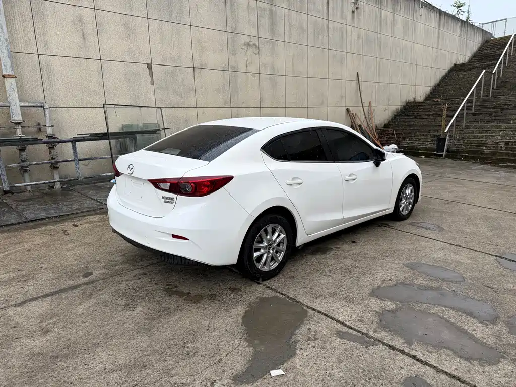 Mazda 3 Axela — миниатюра 8