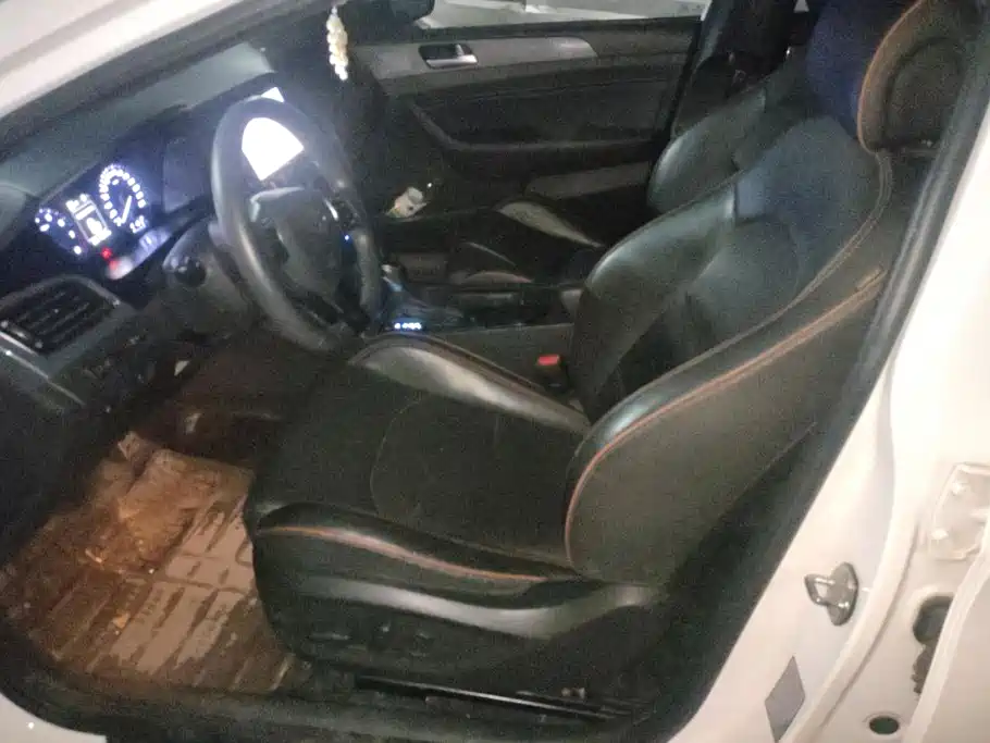 Hyundai Sonata — миниатюра 9