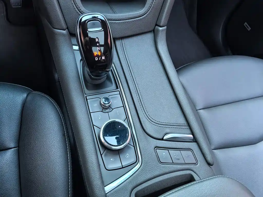 Cadillac XT5 — миниатюра 17