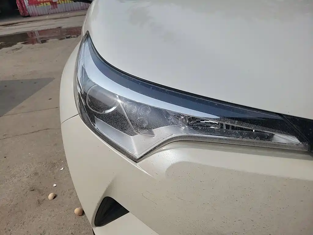 Toyota C-HR — миниатюра 7