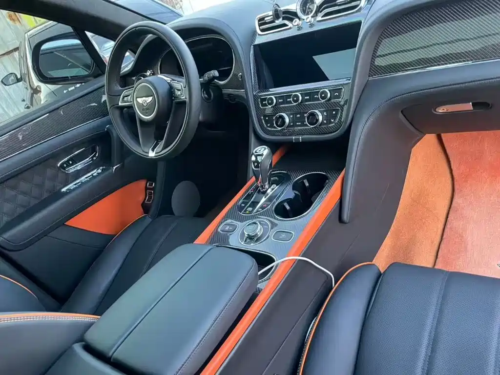 Bentley Bentayga — миниатюра 4