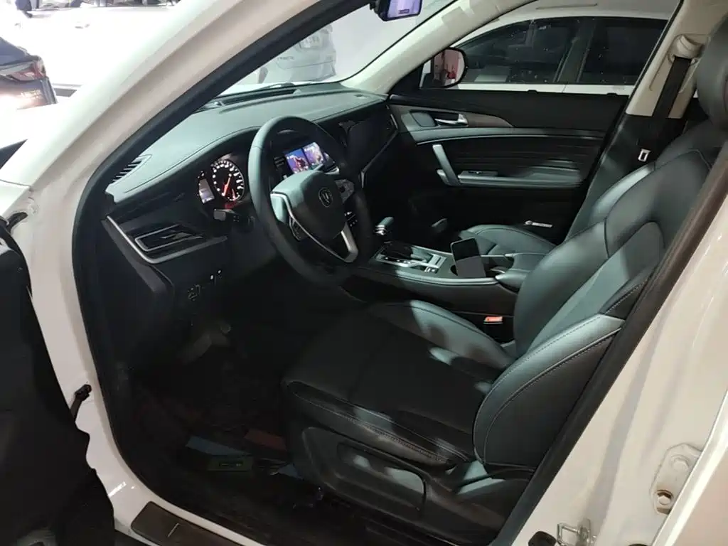 Changan CS35PLUS — миниатюра 16