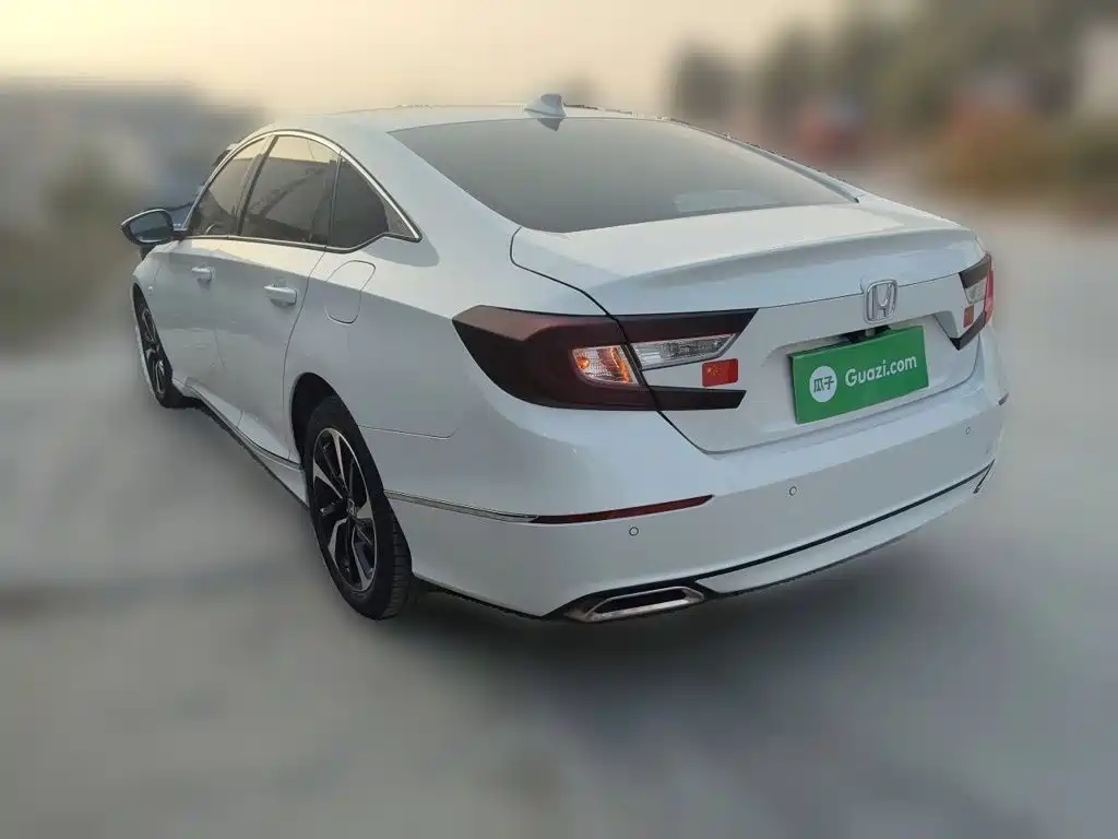 Honda Accord — миниатюра 4