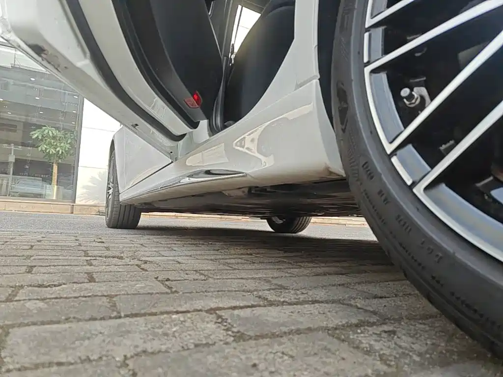 Mercedes-Benz C-Class — миниатюра 22