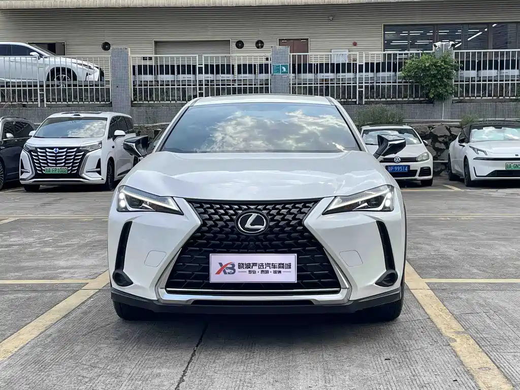 Lexus UX — миниатюра 3