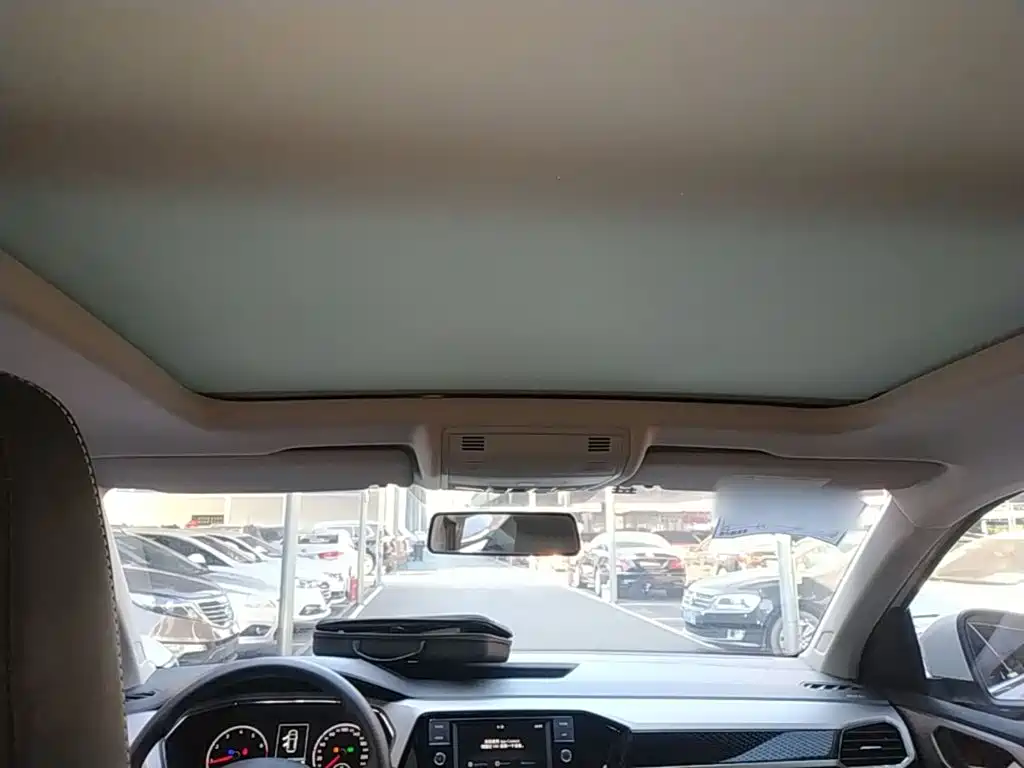 Volkswagen T-Cross — миниатюра 18
