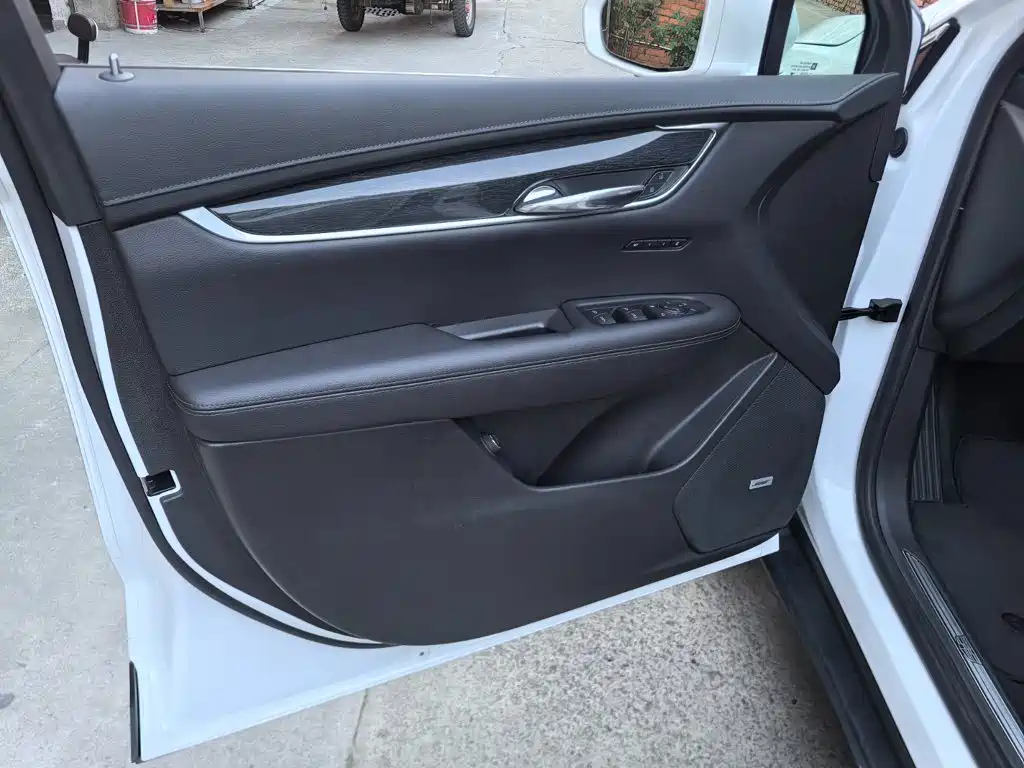 Cadillac XT5 — миниатюра 10