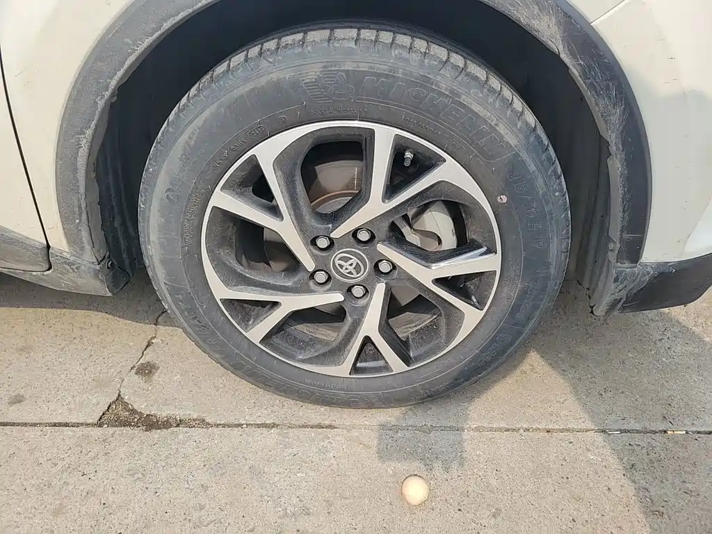 Toyota C-HR — миниатюра 8