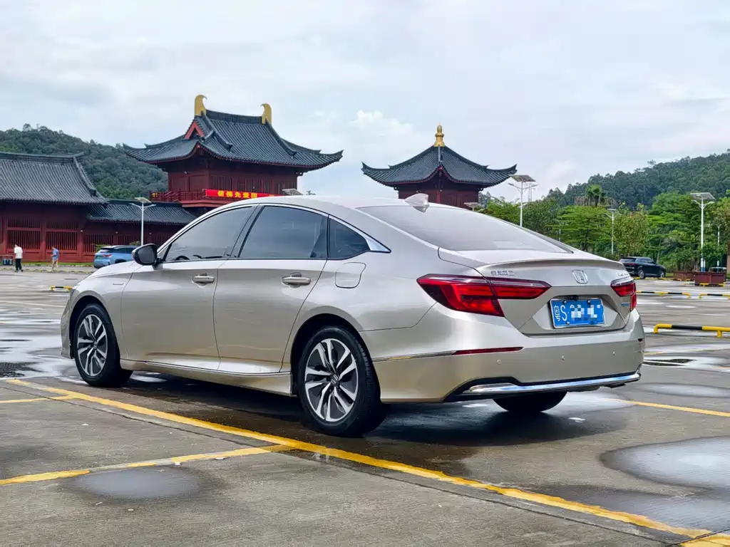 Honda Inspire — миниатюра 11