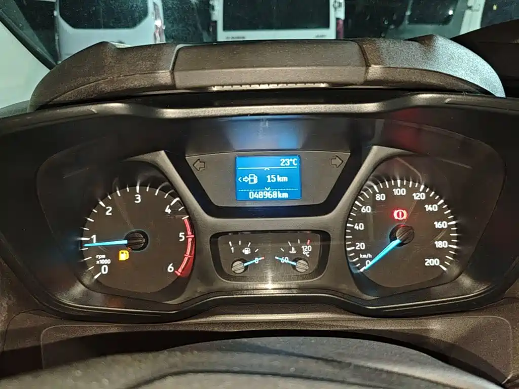 Ford Transit — миниатюра 12