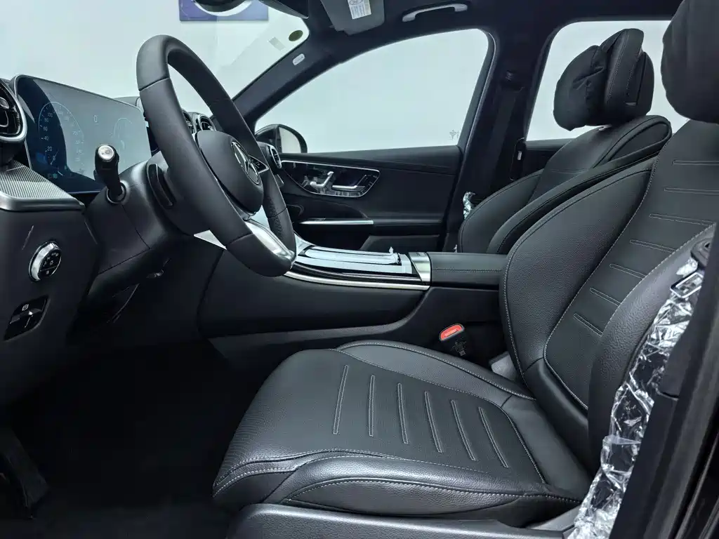 Mercedes-Benz GLC 2024 GLC 260 L 4MATIC 7 мест