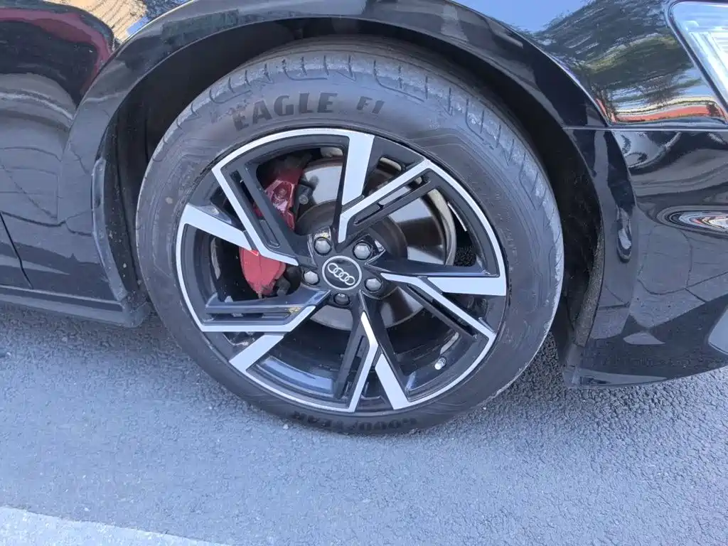 Audi A6L — миниатюра 8