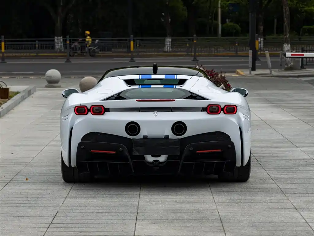 Ferrari SF90 2020 3.9T V8 Stradale