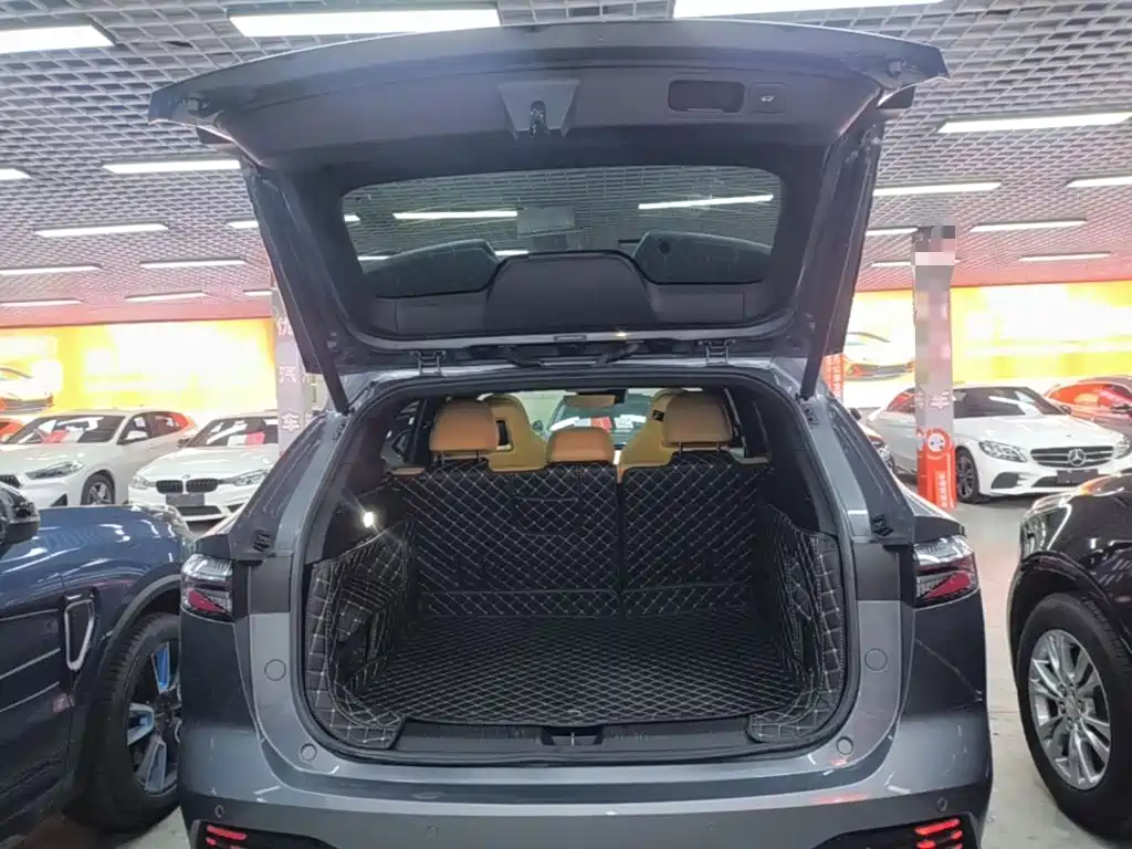 Roewe RX5 New Energy — миниатюра 19