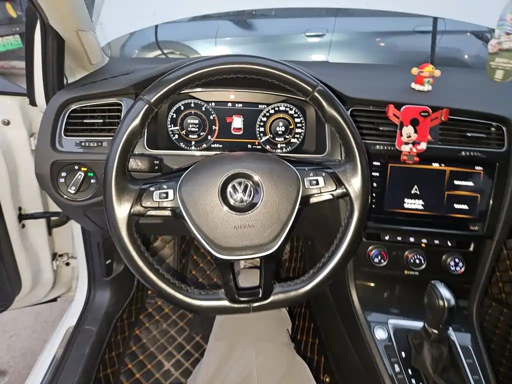 Volkswagen Golf — миниатюра 6