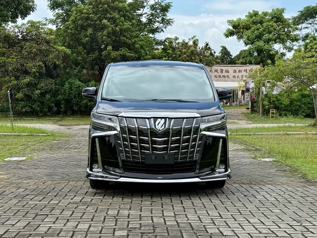 Toyota Alphard 2018 3.5L Luxury