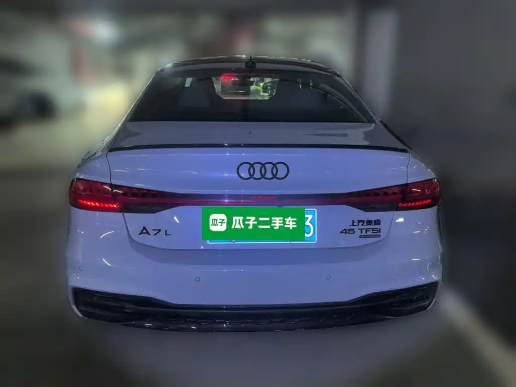 Audi A7L — миниатюра 5