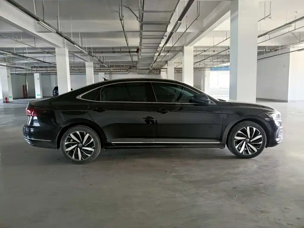 Volkswagen Passat — миниатюра 7