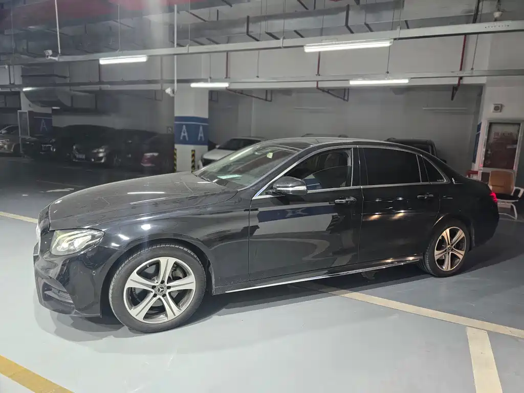 Mercedes-Benz E-Class — миниатюра 3
