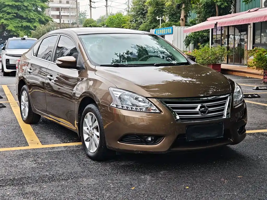 Nissan Sylphy 2012 1.8XL CVT Luxury
