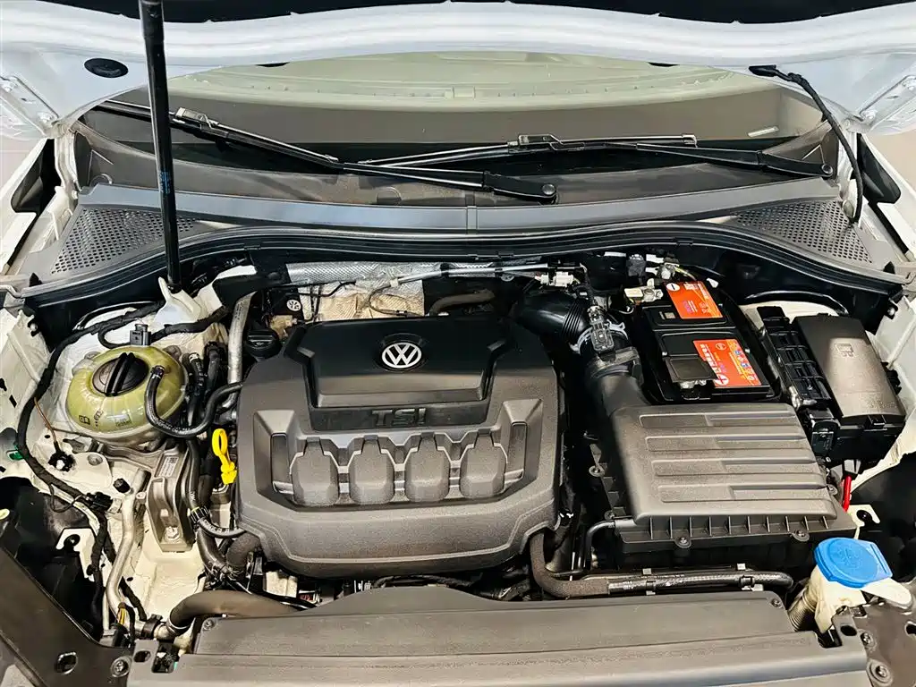 Volkswagen Tiguan L L 2019 330TSI AT Comfort VI