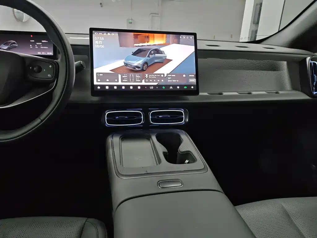Leapmotor Leapmotor Lafa5 — миниатюра 6