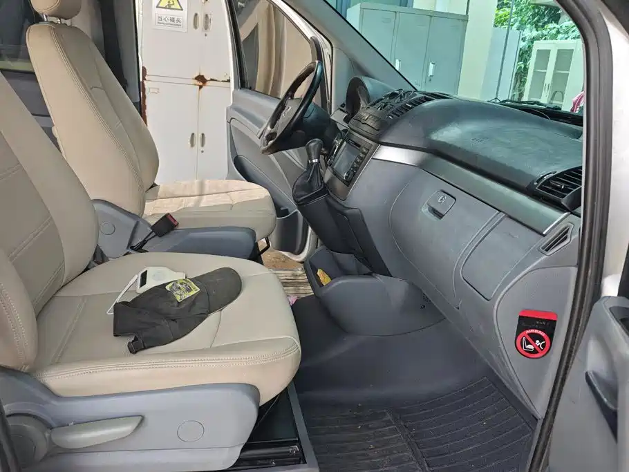 Mercedes-Benz Vito — миниатюра 8