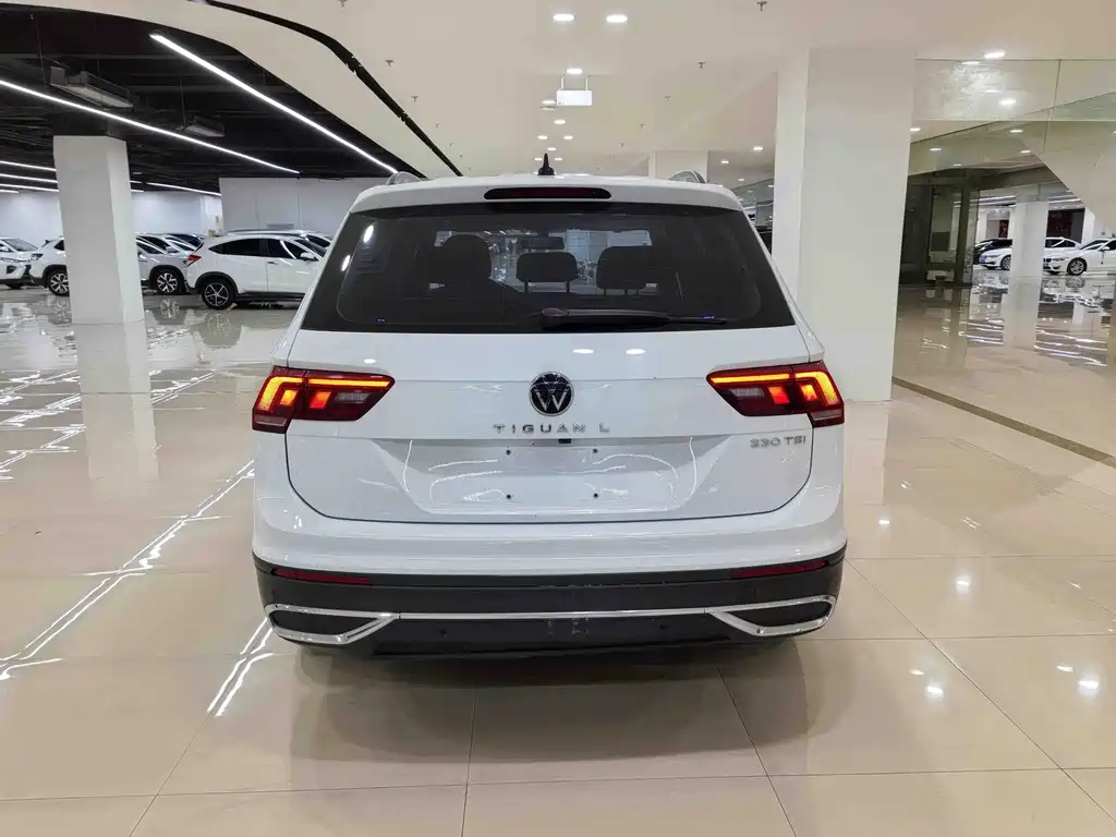 Volkswagen Tiguan L — миниатюра 5