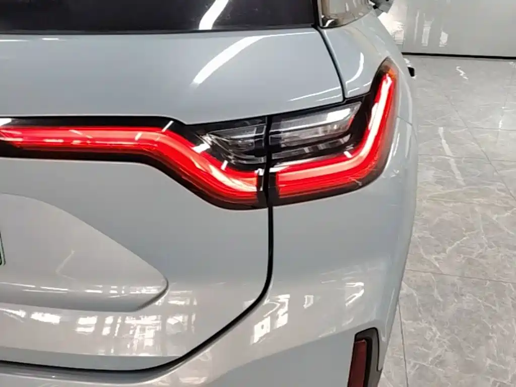 NIO ES6 — миниатюра 8