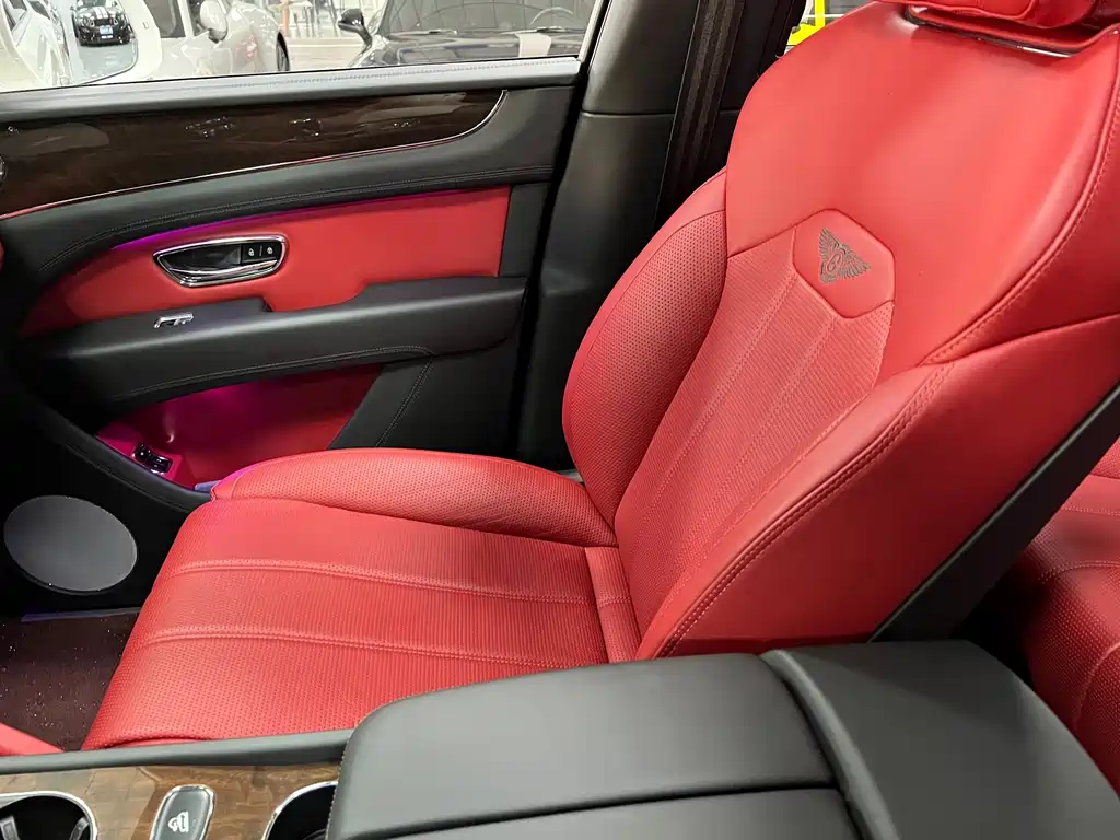 Bentley Bentayga — фотографии объявления, Фото 24