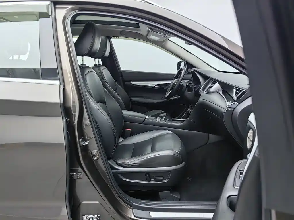 Infiniti QX50 — миниатюра 23