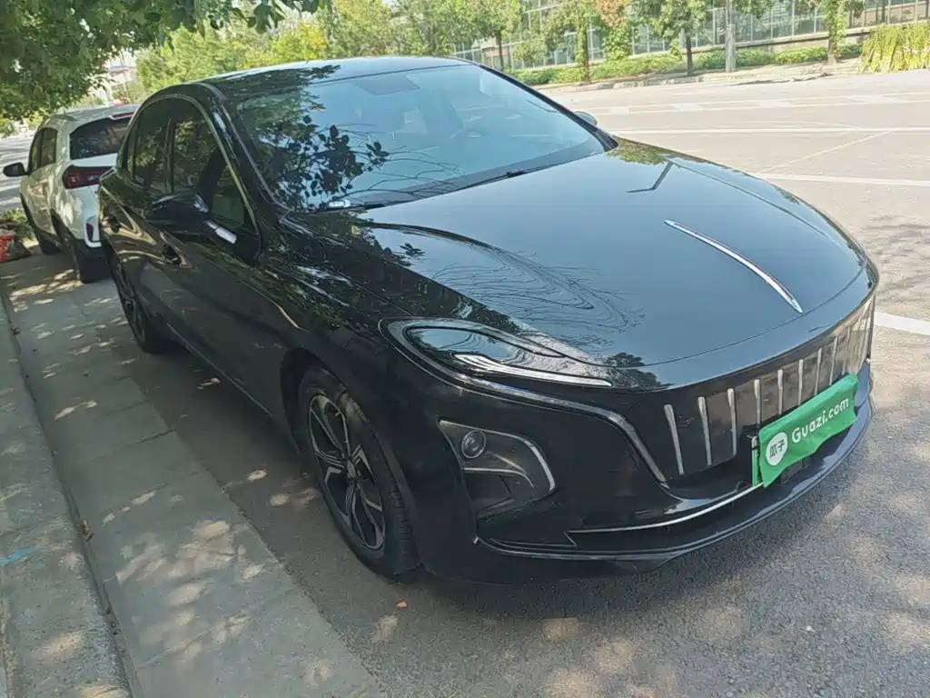 Hongqi Hongqi E-QM5 — миниатюра 4